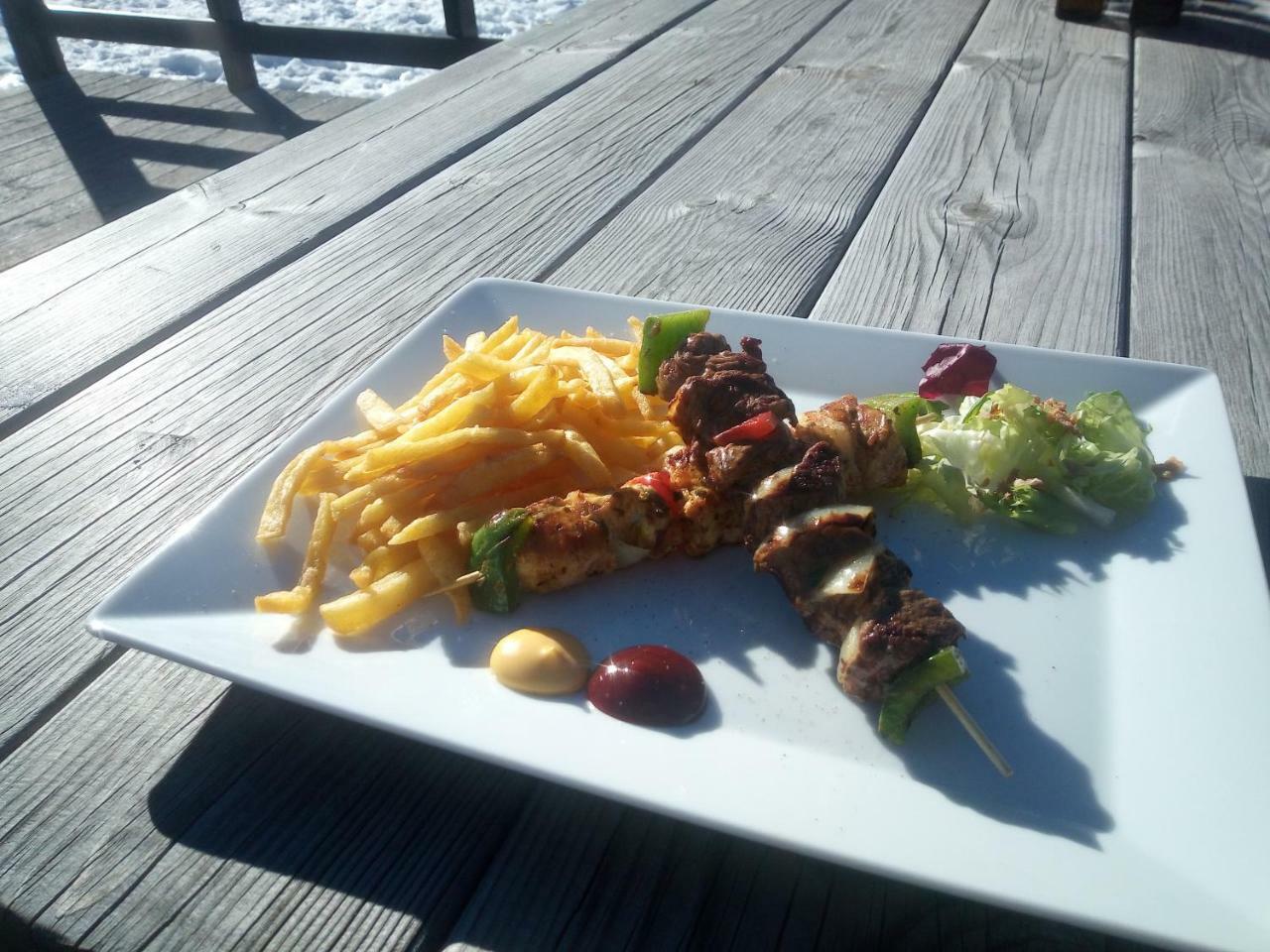 Le Chalet Des Buisses Hotel Roubion Buitenkant foto